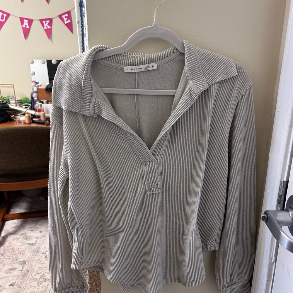 Altar'd State Gray Ribbed Top